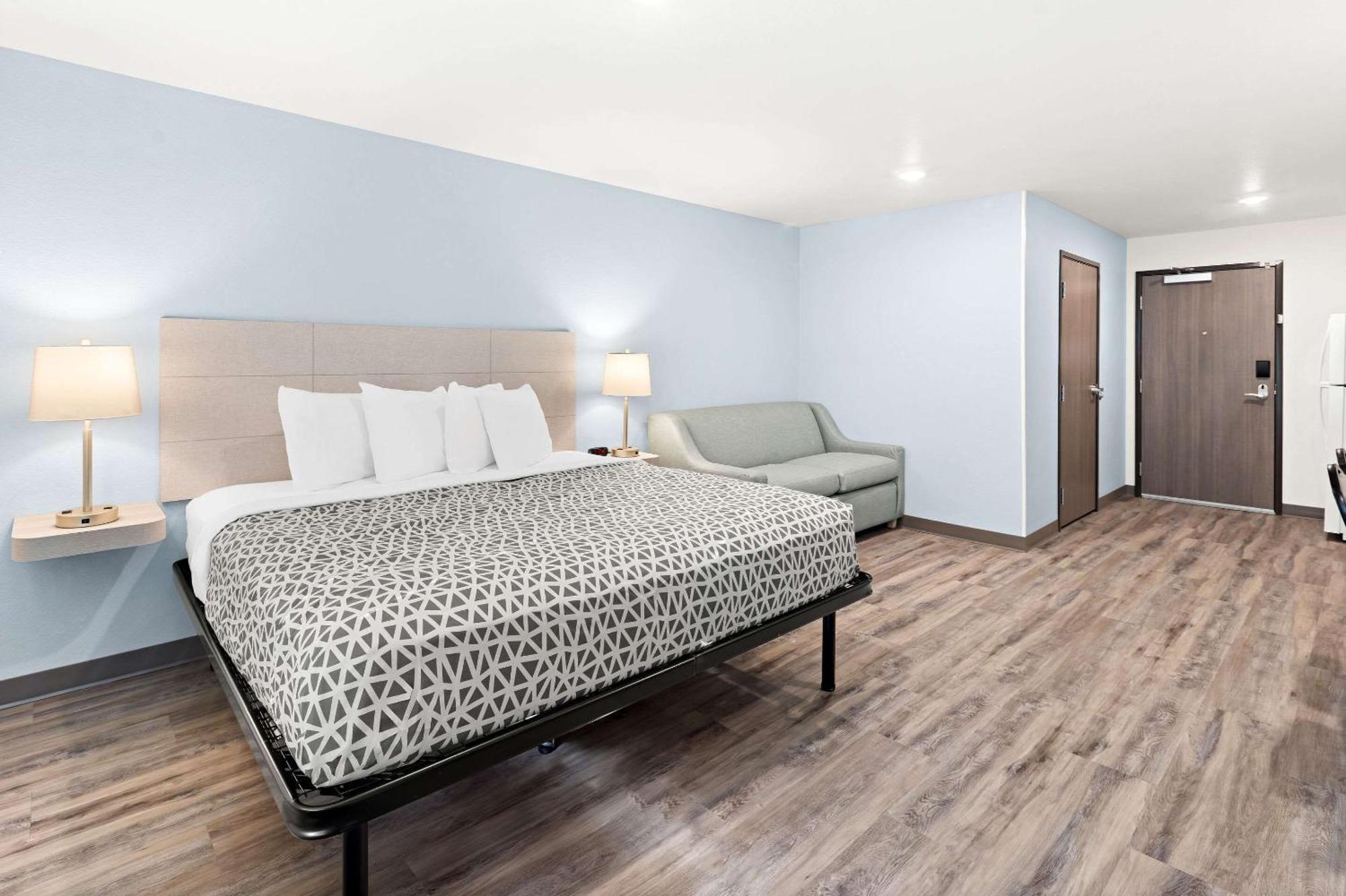 Woodspring Suites Billings Bagian luar foto